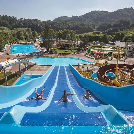 F96 Terme Olimia, Aqualuna Kamp Natura Card Included Year Apartment *