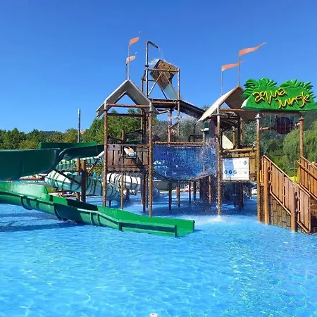 F96 Terme Olimia, Aqualuna Kamp Natura Card Included Year Lägenhet Podčetrtek